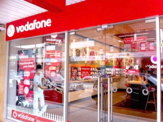 AT&T vrea să preia Vodafone anul viitor